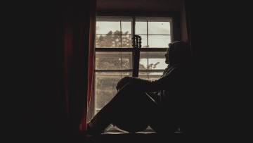 बर्बादियों पर हंसने पर जो आंसू आते हैं, वो खुशी के हैं या...