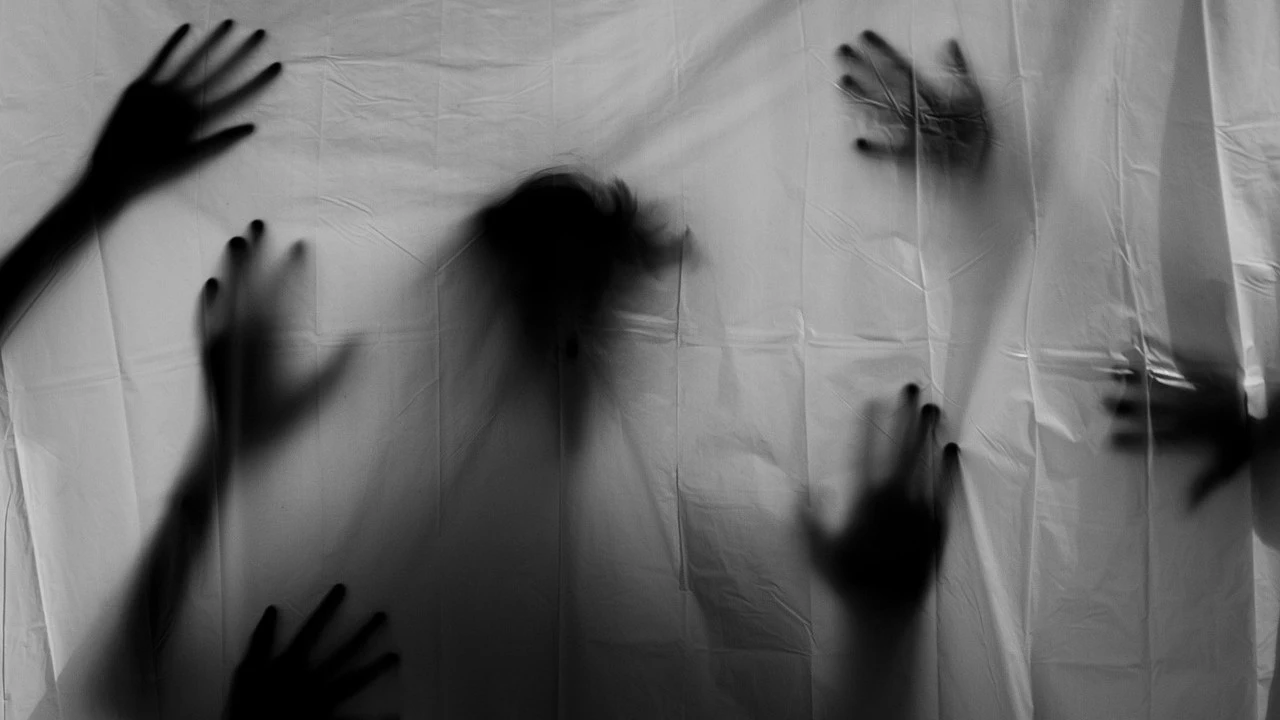 सपने में भूत देखना: स्वप्न शास्त्र और मनोविज्ञान के नजरिए से अर्थ! Sapne Me Bhoot Dekhna